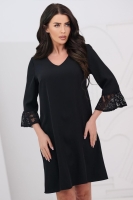 Czarna Sukienka z Koronkowym Rękawem 3/4 – Elegancka, Klasyczna, Dekolt V